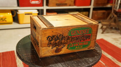 画像37610：Vintage Wooden box Genesee w/top/ビンテージ 木箱　ジェネシー  蓋付き#g020